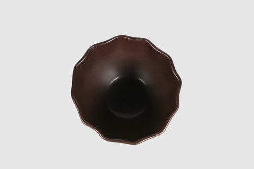 Bowl Nami by Humo 1810 – chocolate stoneware, softly waved rim, 6 inch deep bowl
