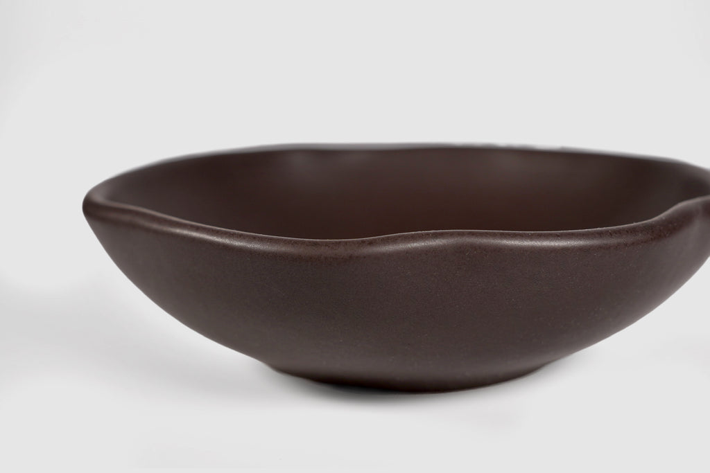 Bowl Safin by Humo 1810 – jade gloss stoneware, flowing undulating rim, wide 7.75 inch
