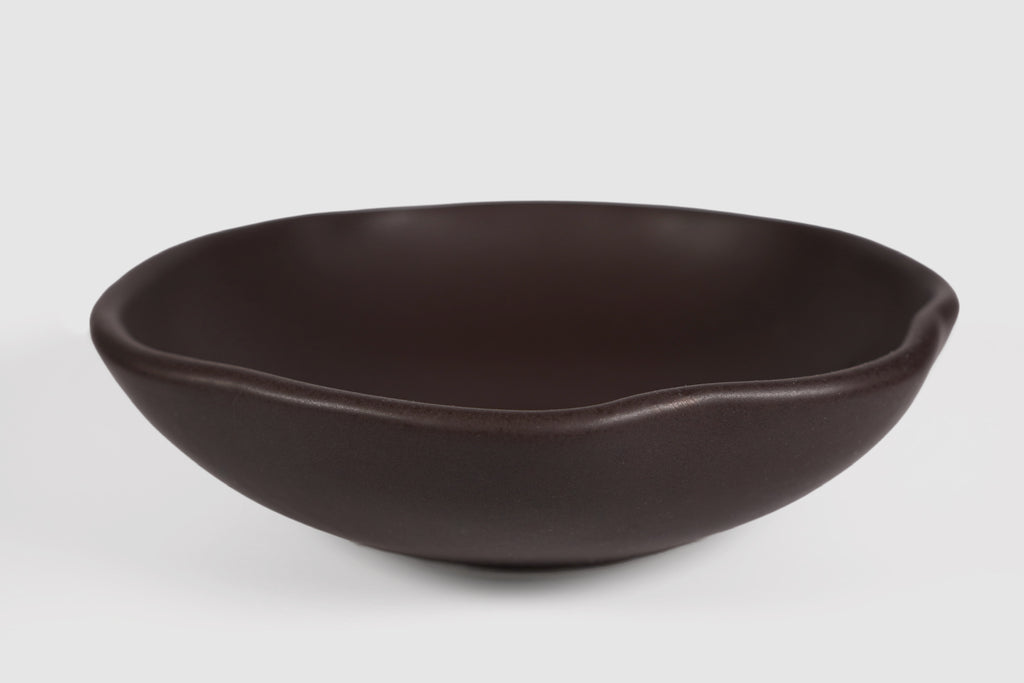 Bowl Safin by Humo 1810 – jade gloss stoneware, flowing undulating rim, wide 7.75 inch