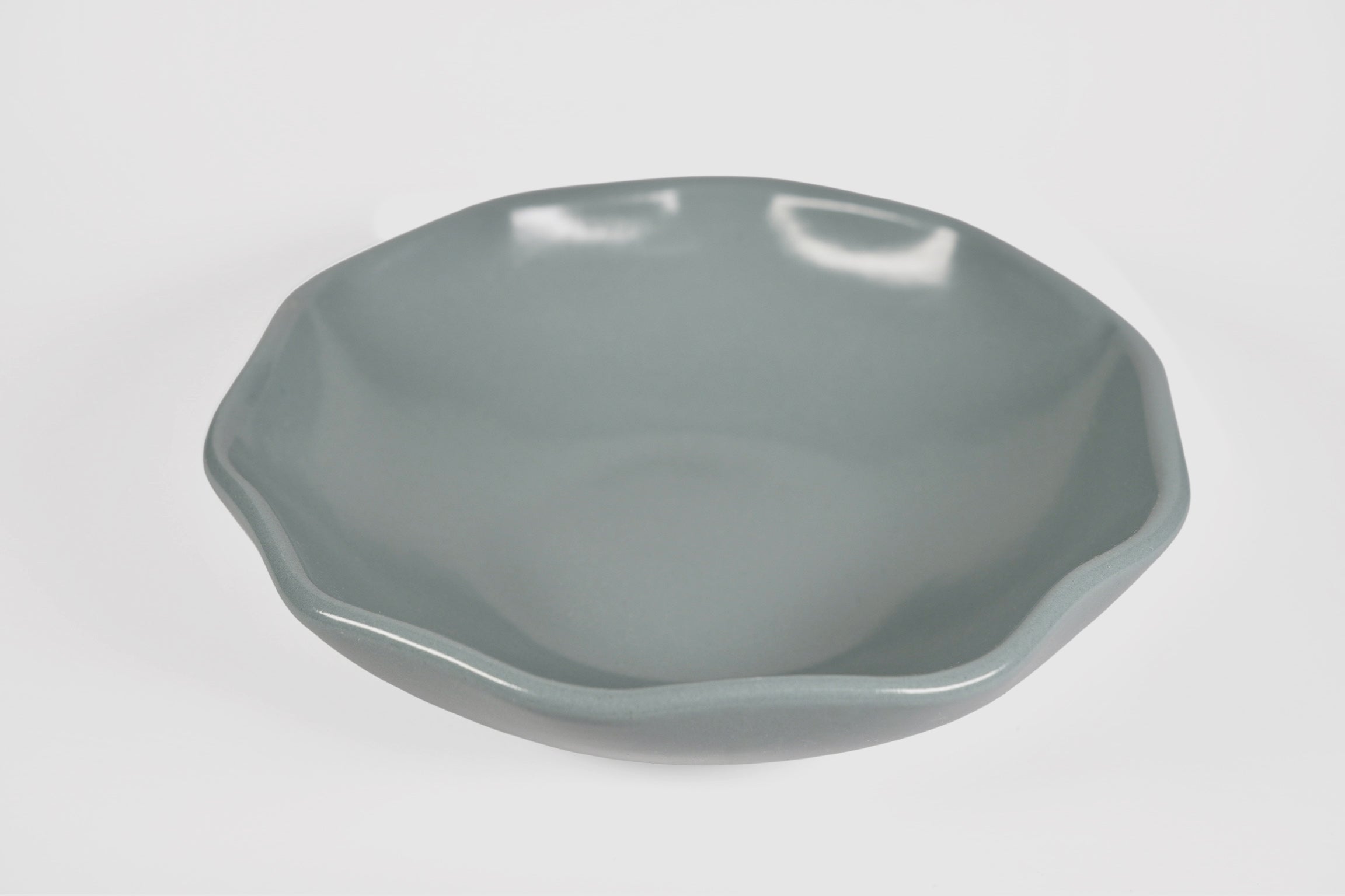 Bowl Safin by Humo 1810 – jade gloss stoneware, flowing undulating rim, wide 7.75 inch
