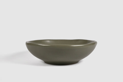 Bowl Safin by Humo 1810 – jade gloss stoneware, flowing undulating rim, wide 7.75 inch