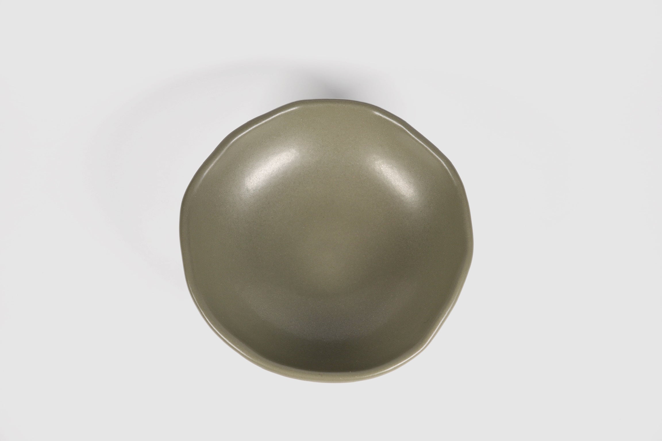 Bowl Safin by Humo 1810 – jade gloss stoneware, flowing undulating rim, wide 7.75 inch