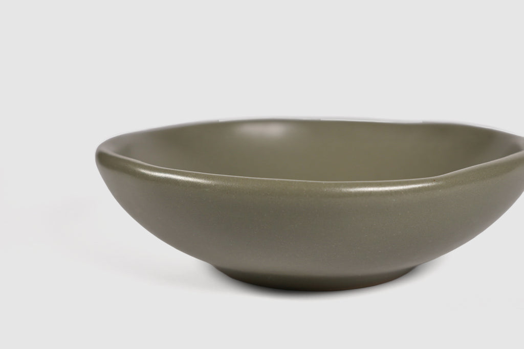 Bowl Safin by Humo 1810 – jade gloss stoneware, flowing undulating rim, wide 7.75 inch