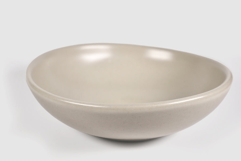 Regular Bowl by Humo 1810 – handmade stoneware coupe, uneven organic rim, 7 inch