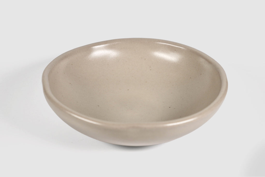Bowl Safin by Humo 1810 – jade gloss stoneware, flowing undulating rim, wide 7.75 inch