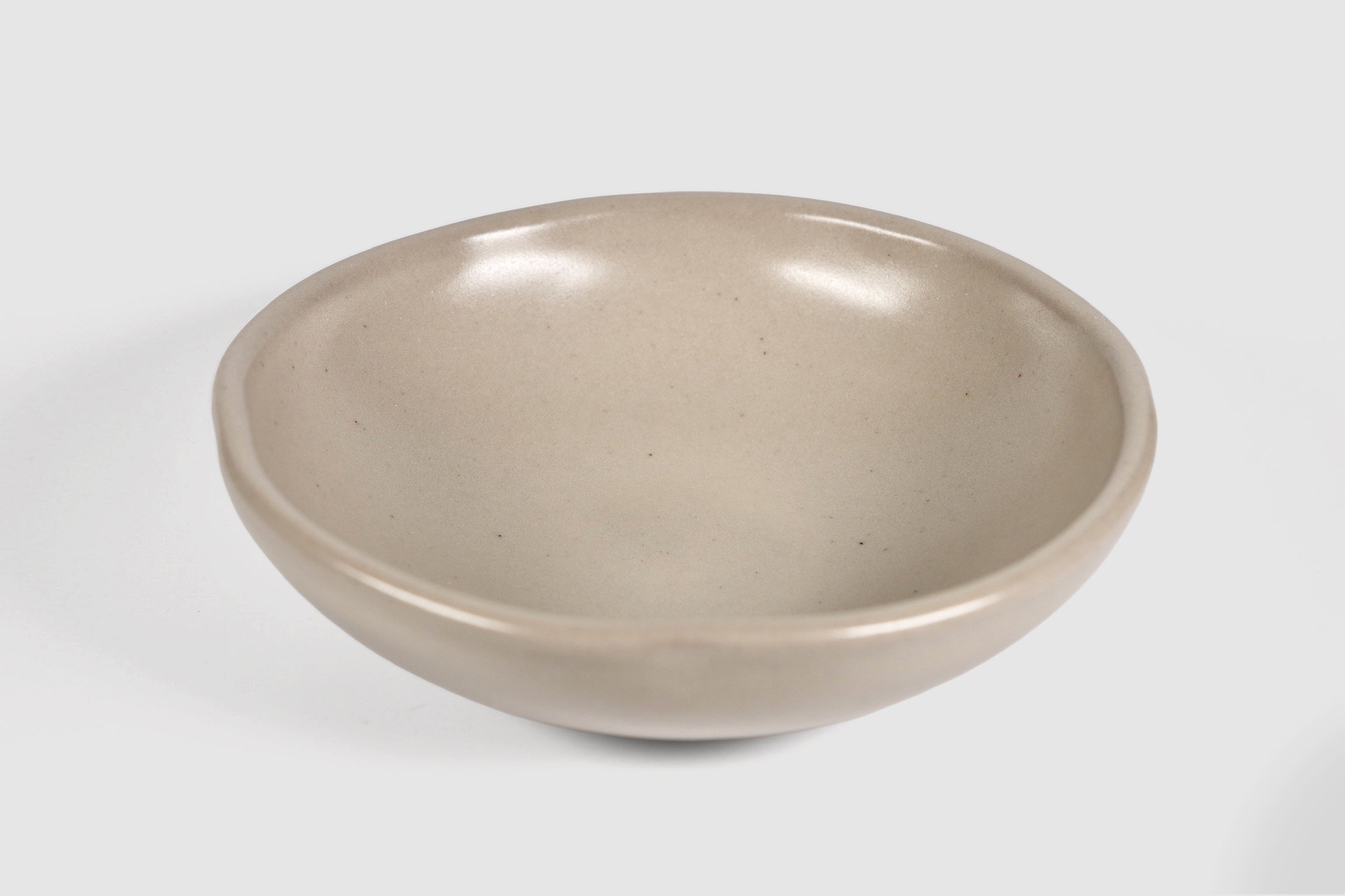 Bowl Safin by Humo 1810 – jade gloss stoneware, flowing undulating rim, wide 7.75 inch