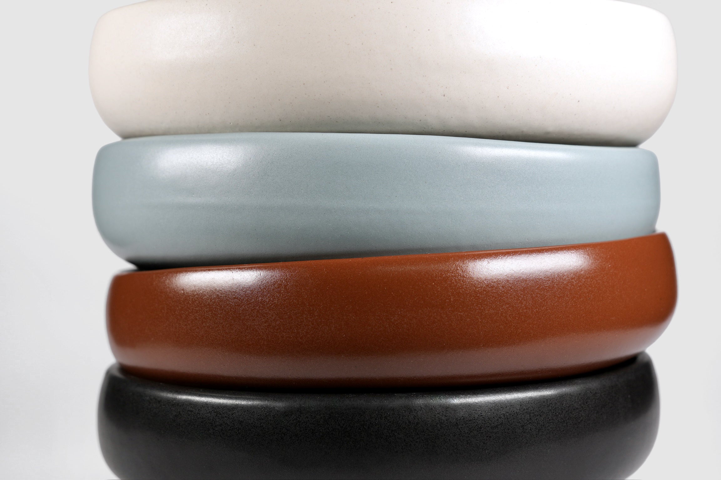 Large Oax Salad Bowl by Humo 1810 – wide low stoneware, rolled rim, 10 inch