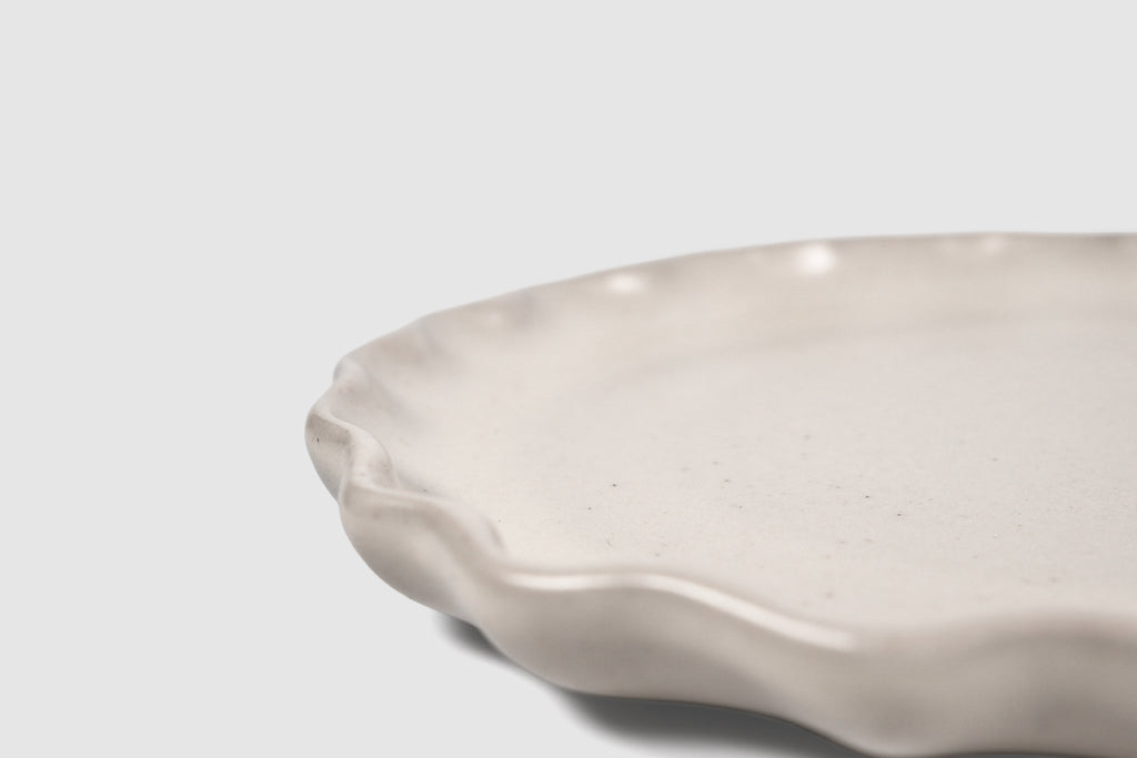Side Plate Nami by Humo 1810 – chocolate semi-matte stoneware, scalloped wave rim, 8.75 inch