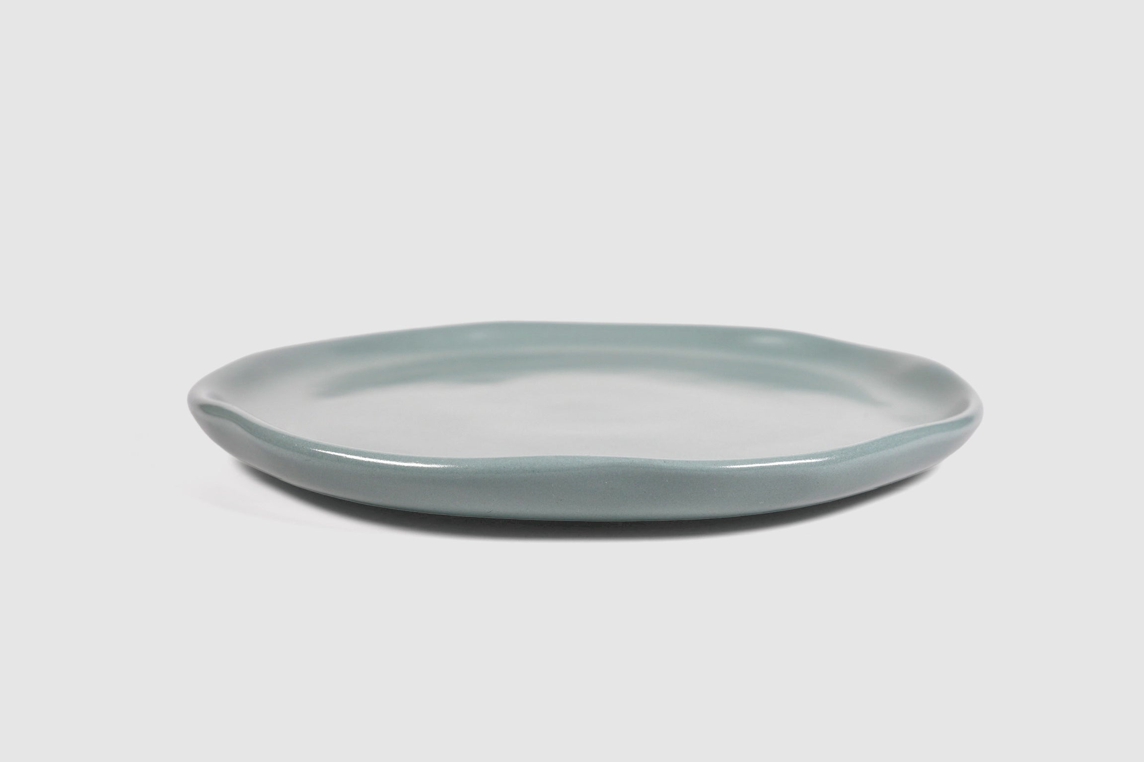 Side Plate Safin by Humo 1810 – taupe stoneware, softly undulating rim, 8.75 inch