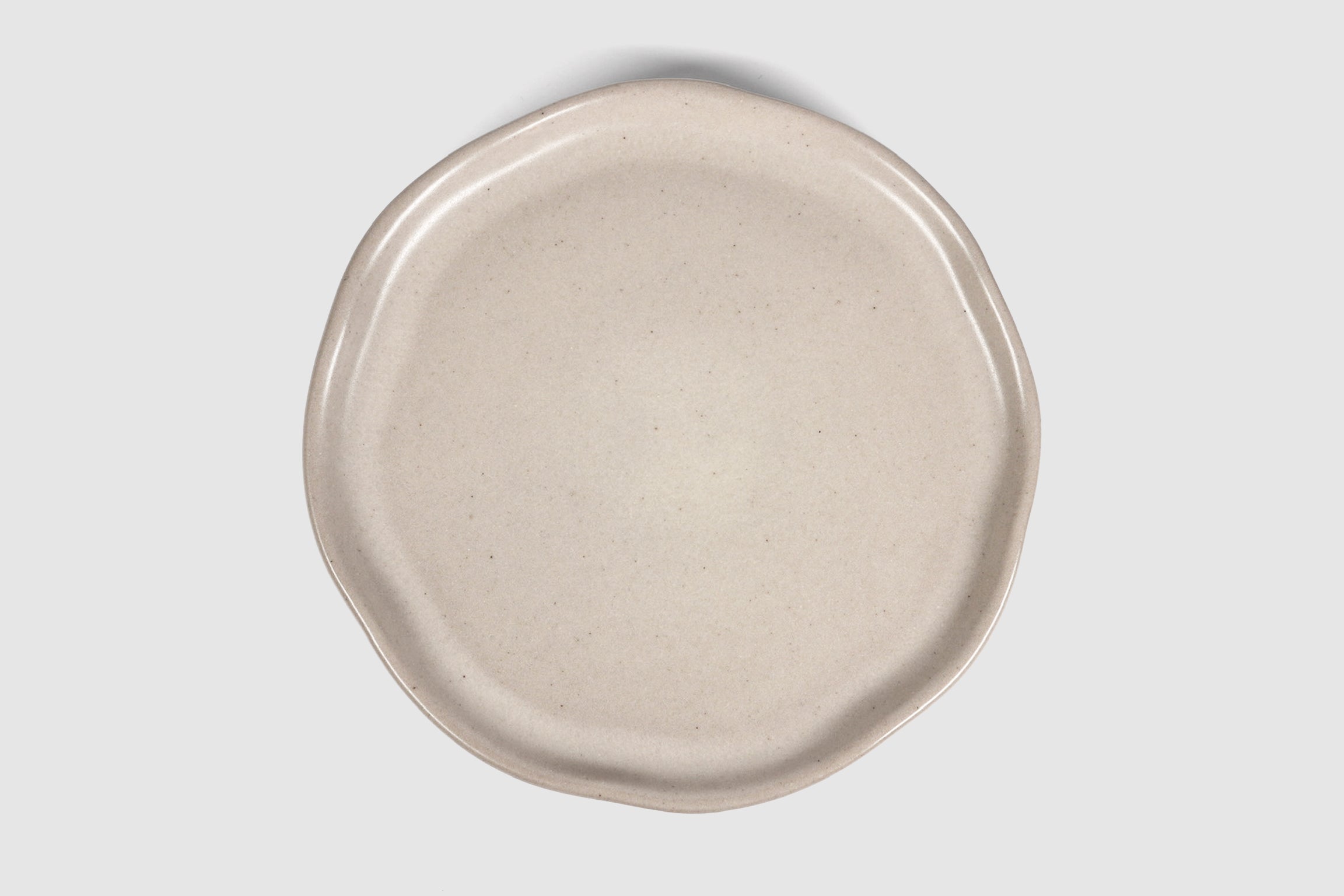 Side Plate Safin by Humo 1810 – taupe stoneware, softly undulating rim, 8.75 inch