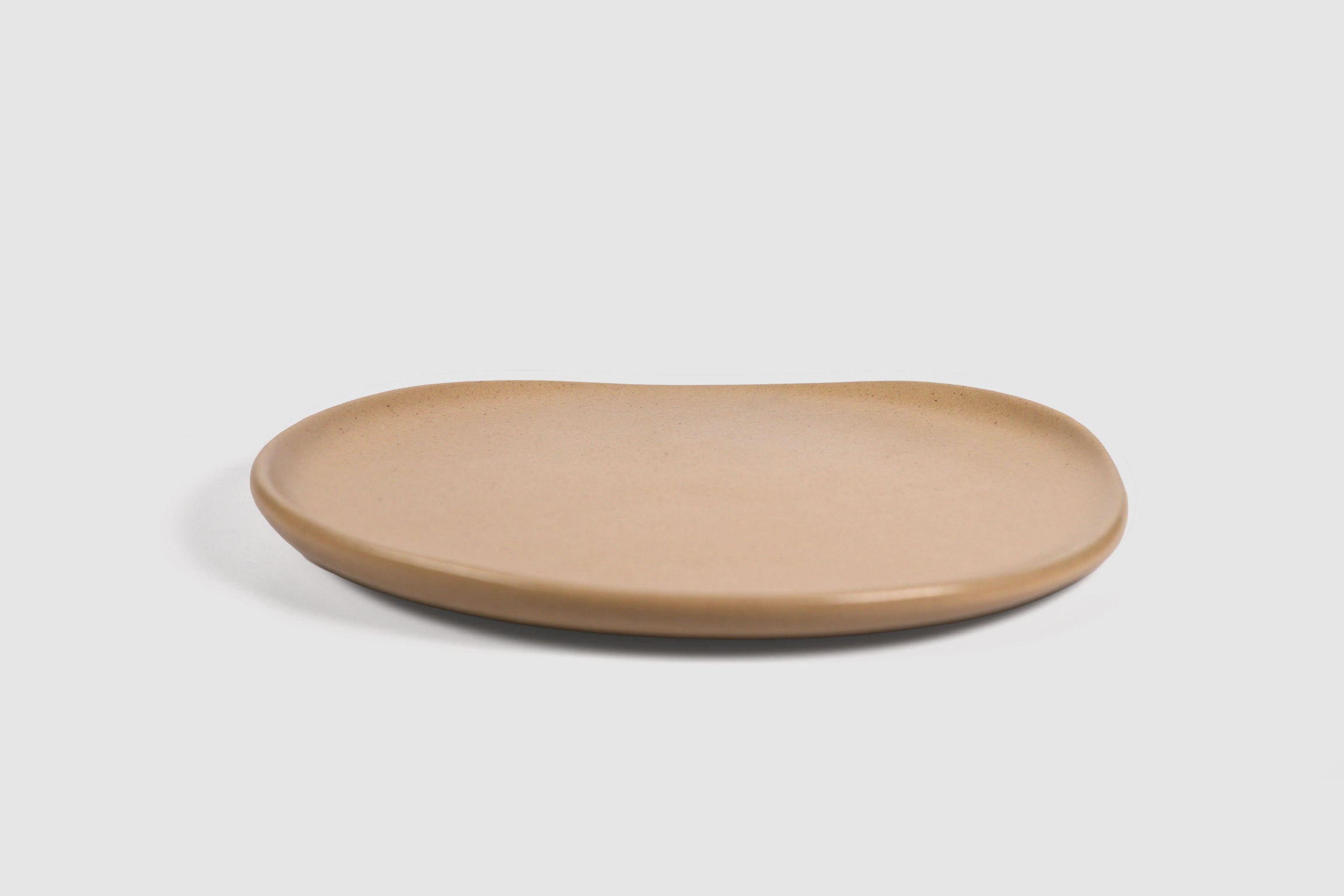 Side Plate Sanka by Humo 1810 – capuchino matte stoneware, soft three-sided edge, 8.25 inch