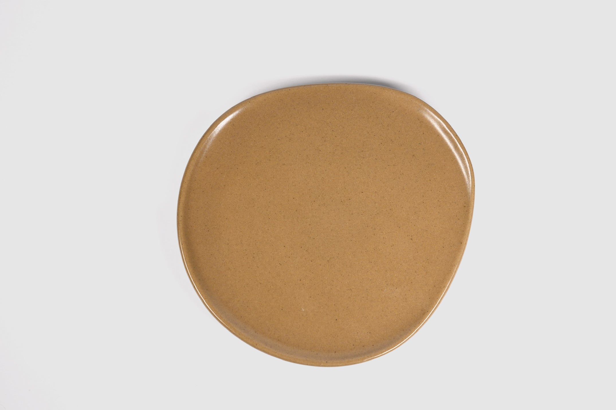 Side Plate Sanka by Humo 1810 – capuchino matte stoneware, soft three-sided edge, 8.25 inch