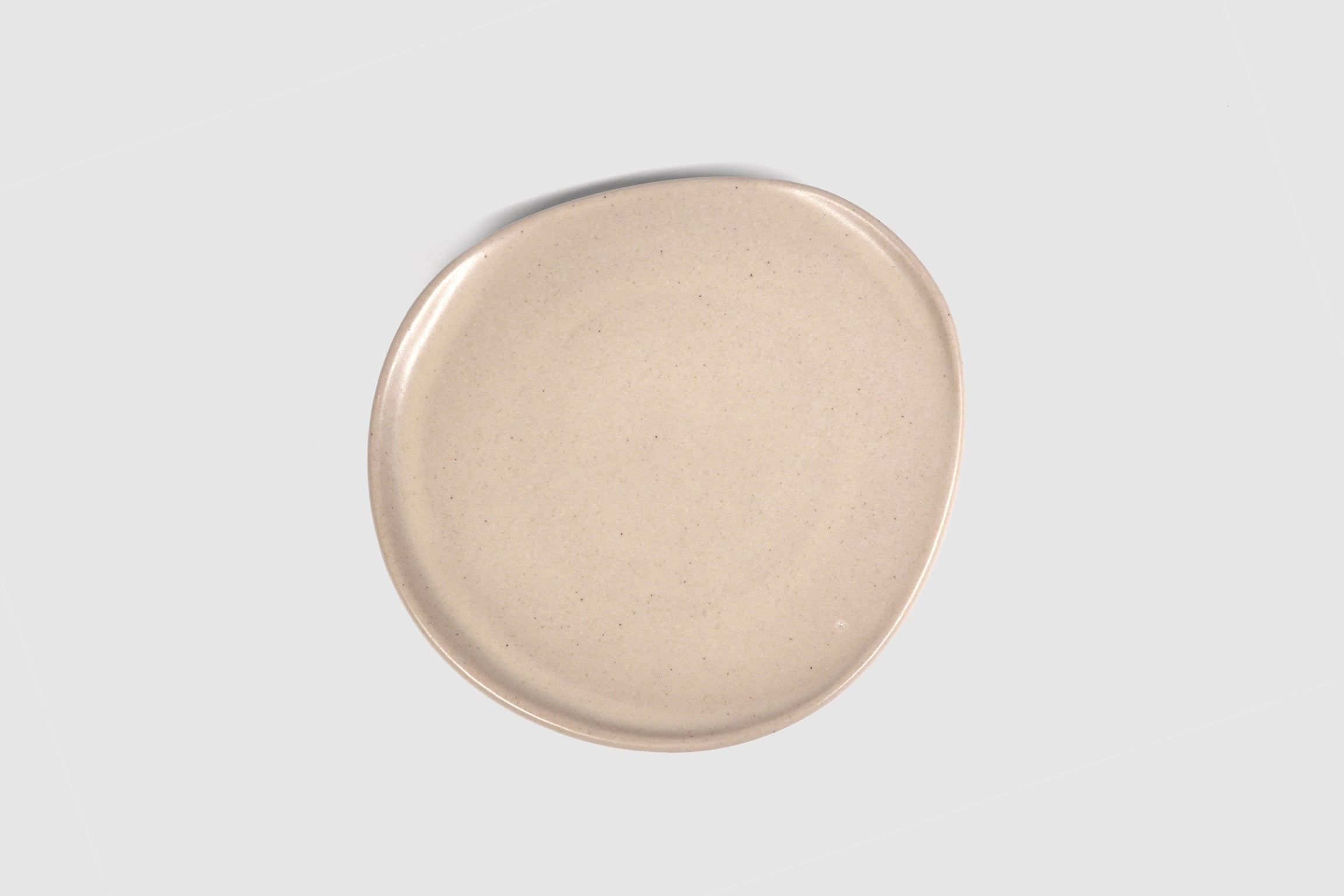 Side Plate Sanka by Humo 1810 – capuchino matte stoneware, soft three-sided edge, 8.25 inch