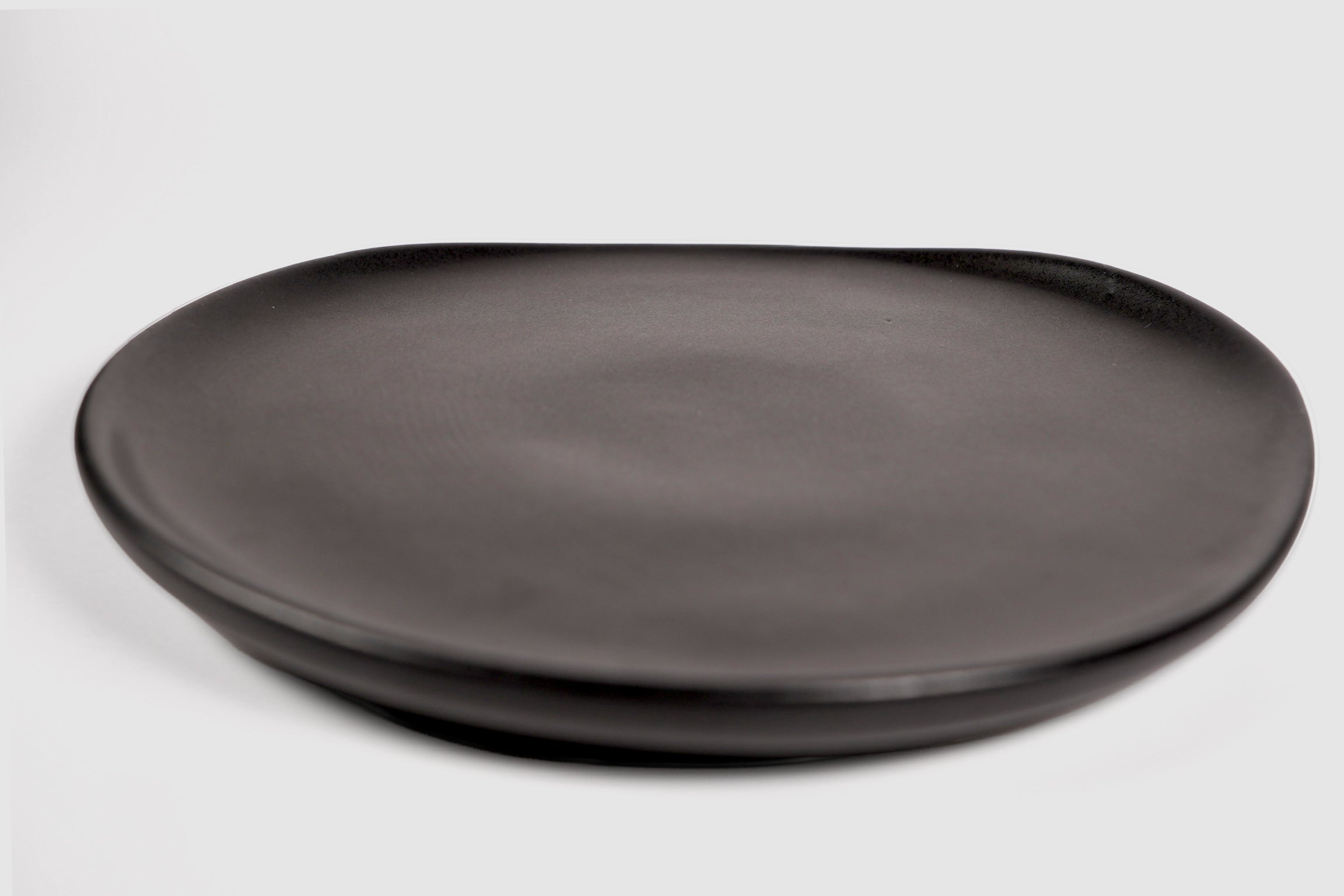 Side Plate Sanka by Humo 1810 – capuchino matte stoneware, soft three-sided edge, 8.25 inch
