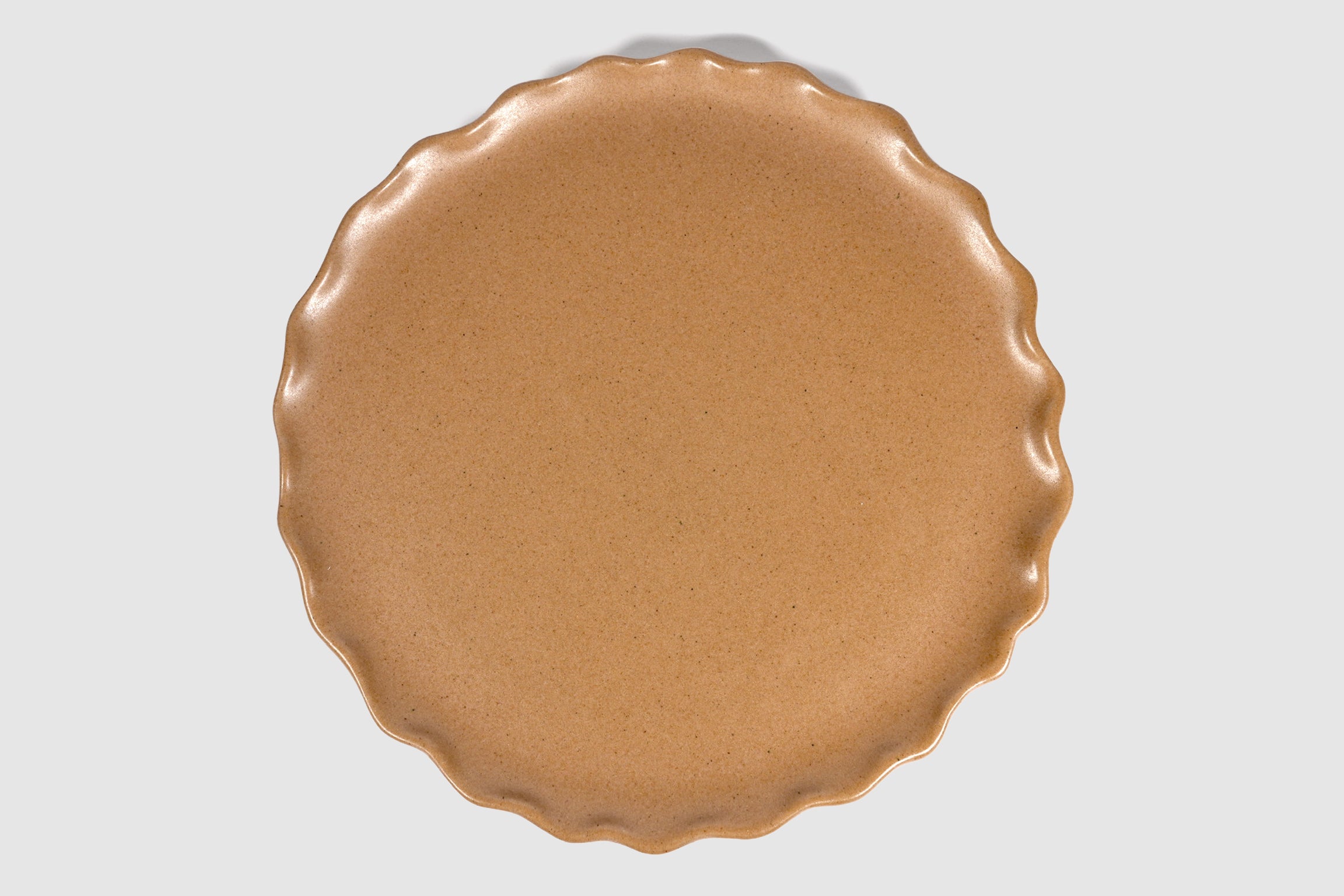 Dinner Plate Nami by Humo 1810 – chocolate stoneware, scalloped wave rim, 10.75 inch