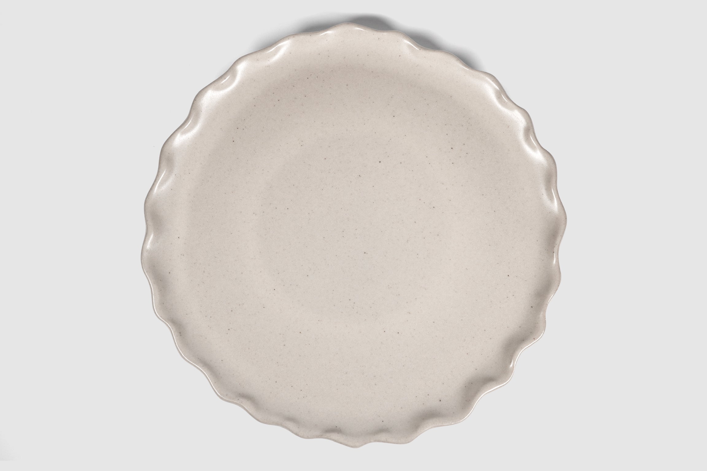Dinner Plate Nami by Humo 1810 – chocolate stoneware, scalloped wave rim, 10.75 inch